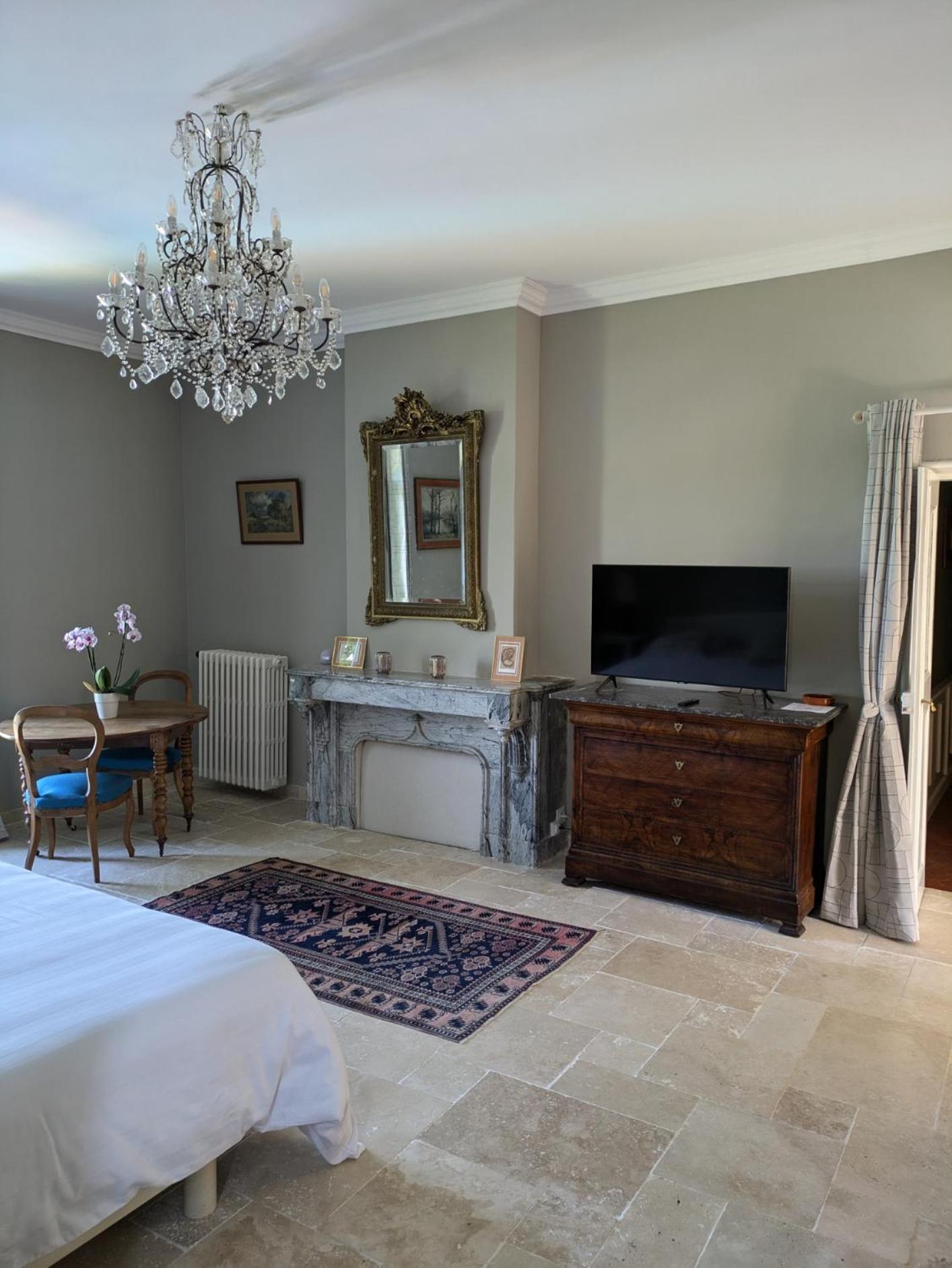 Le Domaine Du Soulier -Gite Et Chambres D'Hotes - La Maison Du Gardien Tornac Екстер'єр фото