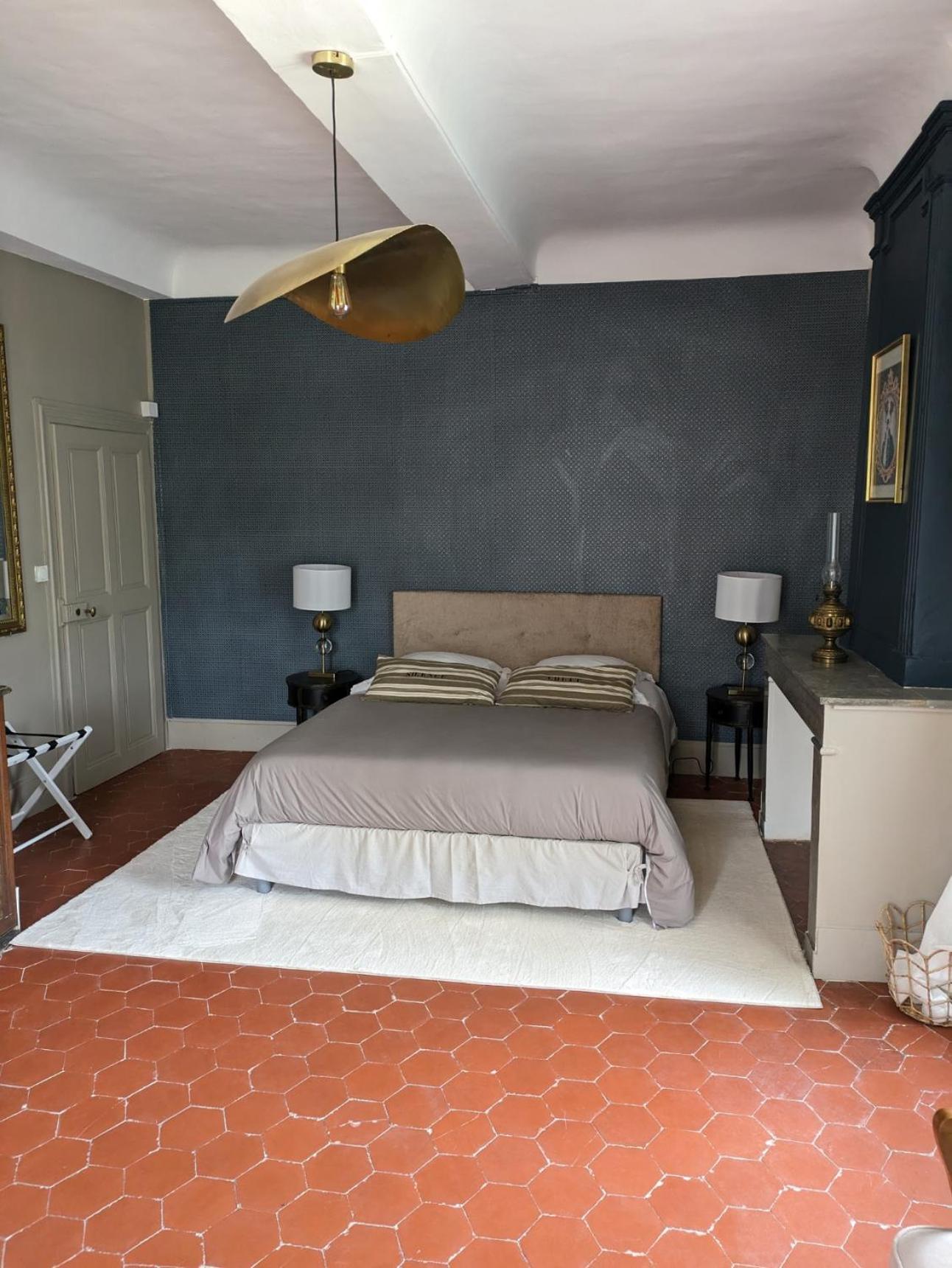 Le Domaine Du Soulier -Gite Et Chambres D'Hotes - La Maison Du Gardien Tornac Екстер'єр фото
